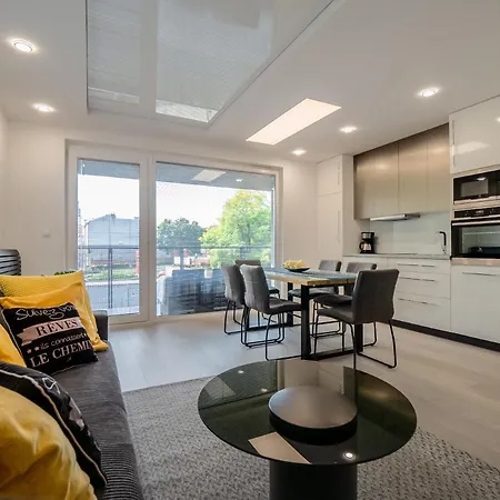 Mira Residence Poznan Old Town & Parking * 포즈난